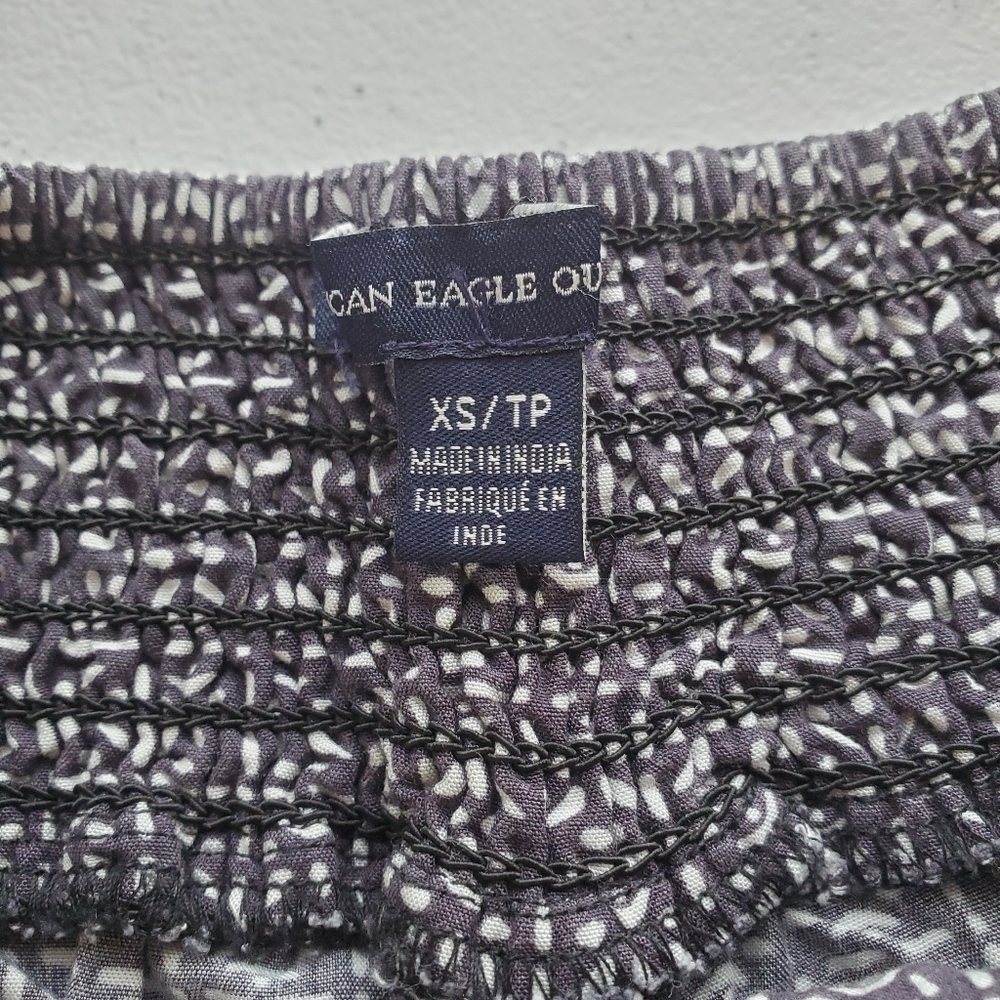 AMERICAN Eagle XS Pull on Shorts Black & white print Ruffled trim - Picture 3 of 9